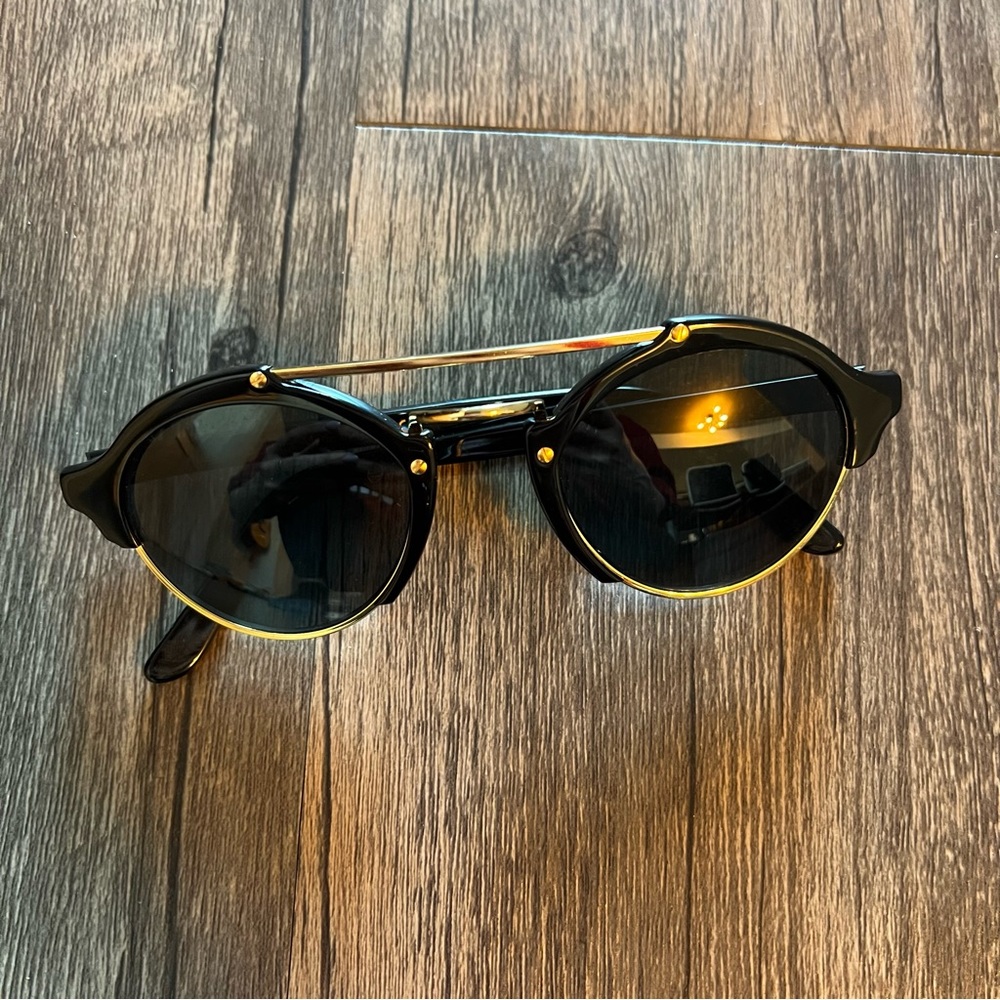 Illesteva Sunglasses